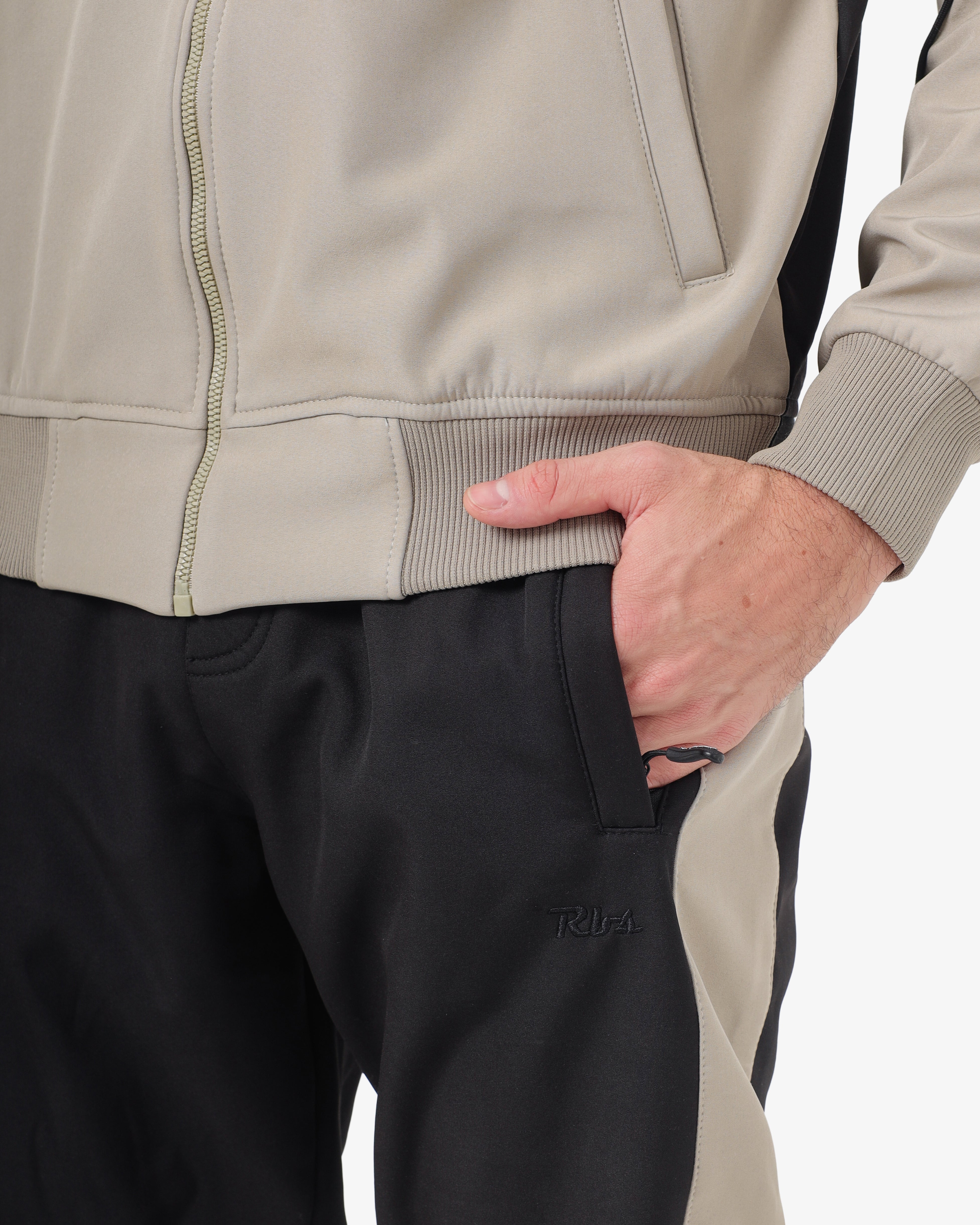 Robust Soft Track Suit