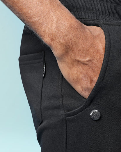 ROBUST Fit Sweatpants capsule   أسود